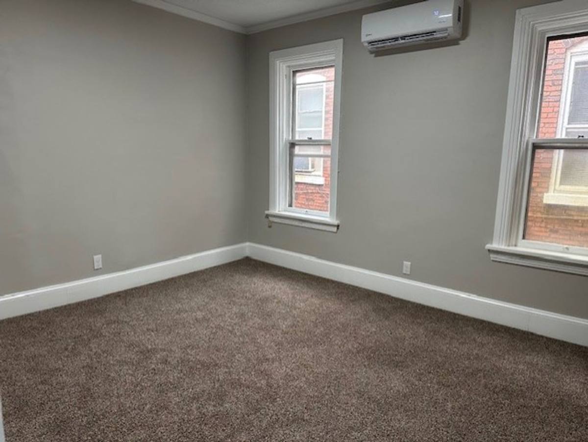 House for rent at 1708 State St, Harrisburg, PA 17103