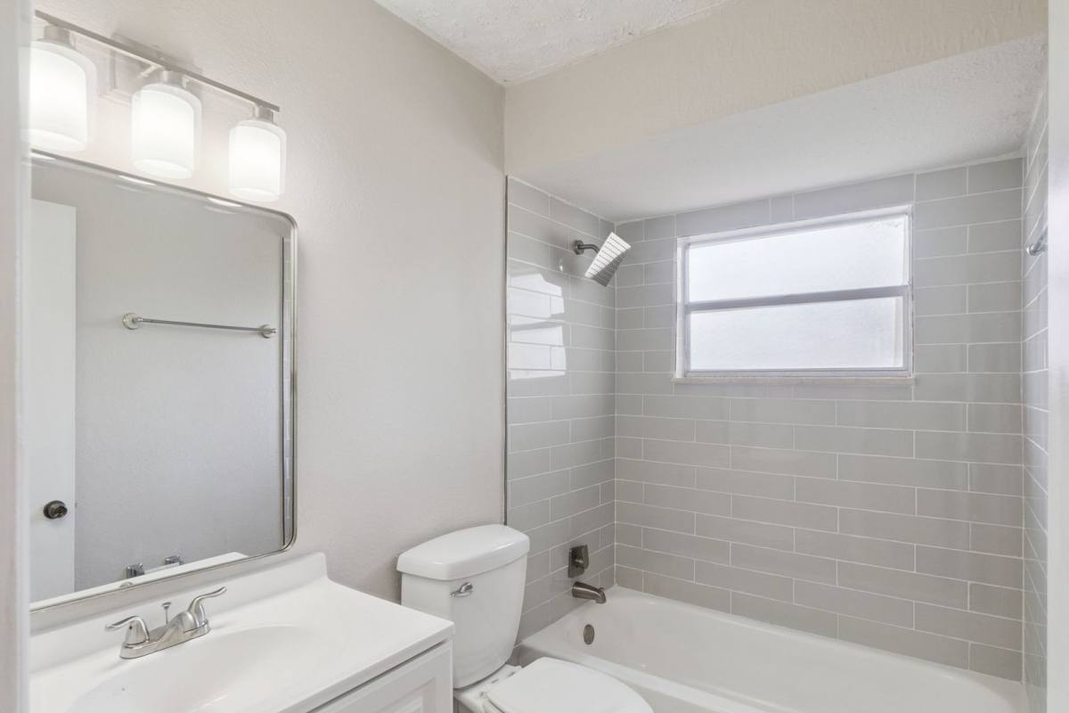 House for rent at 2853 Sanford Ave, Sanford, FL 32773