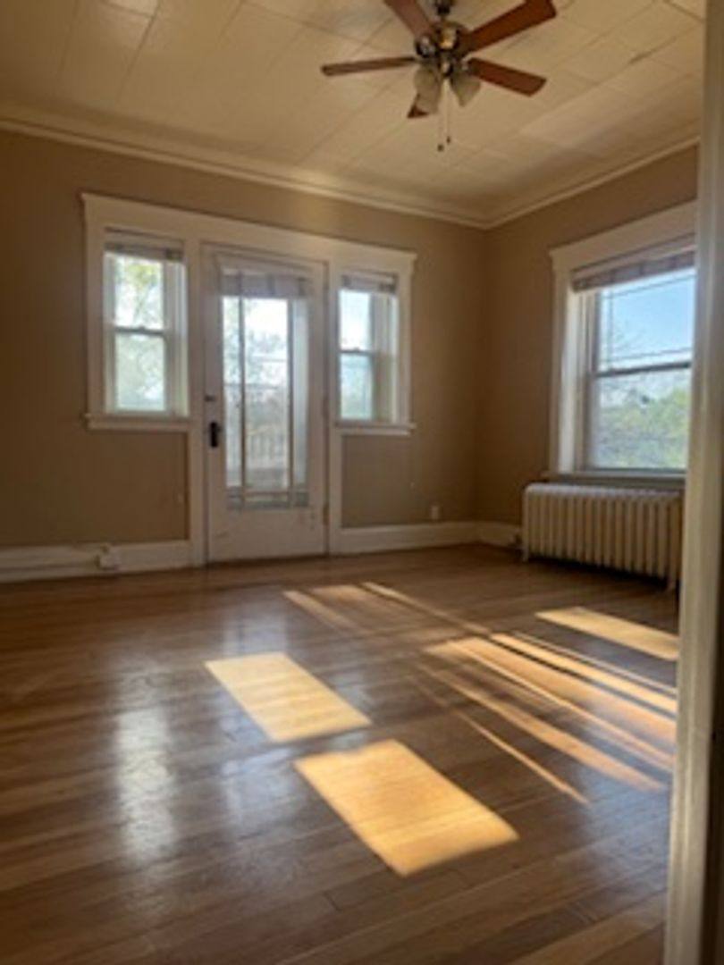 Apartment for rent at 3301 Dewey Ave, Omaha, NE 68105