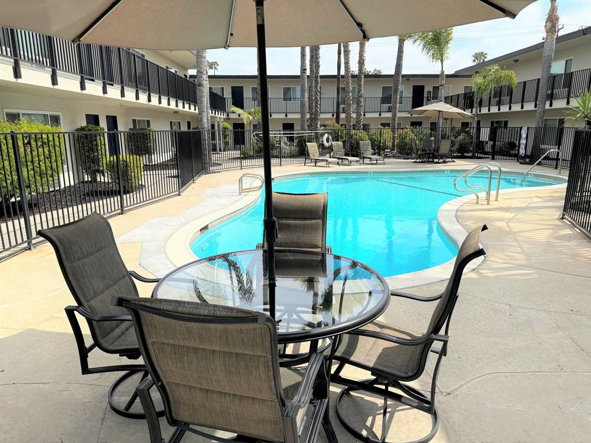 Apartment for rent at 10071 Lampson Ave, Garden Grove, CA 92840