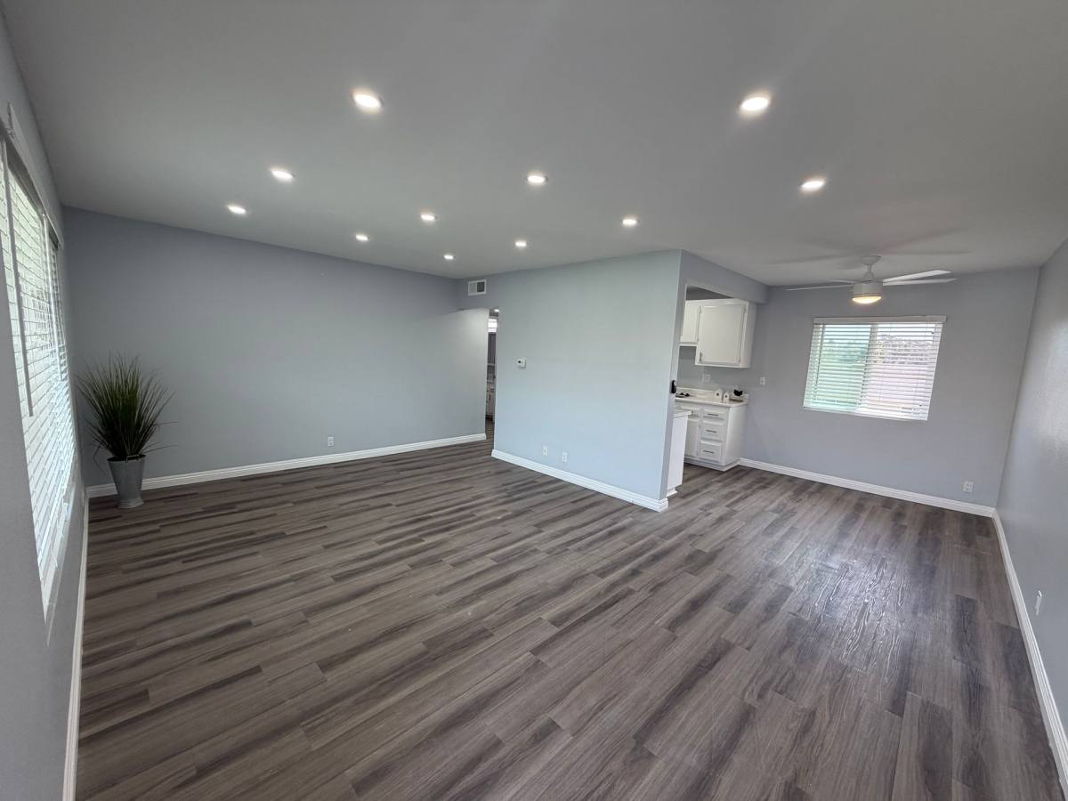 Apartment for rent at 535 - 545 Greenbrier Dr, Oceanside, CA 92054