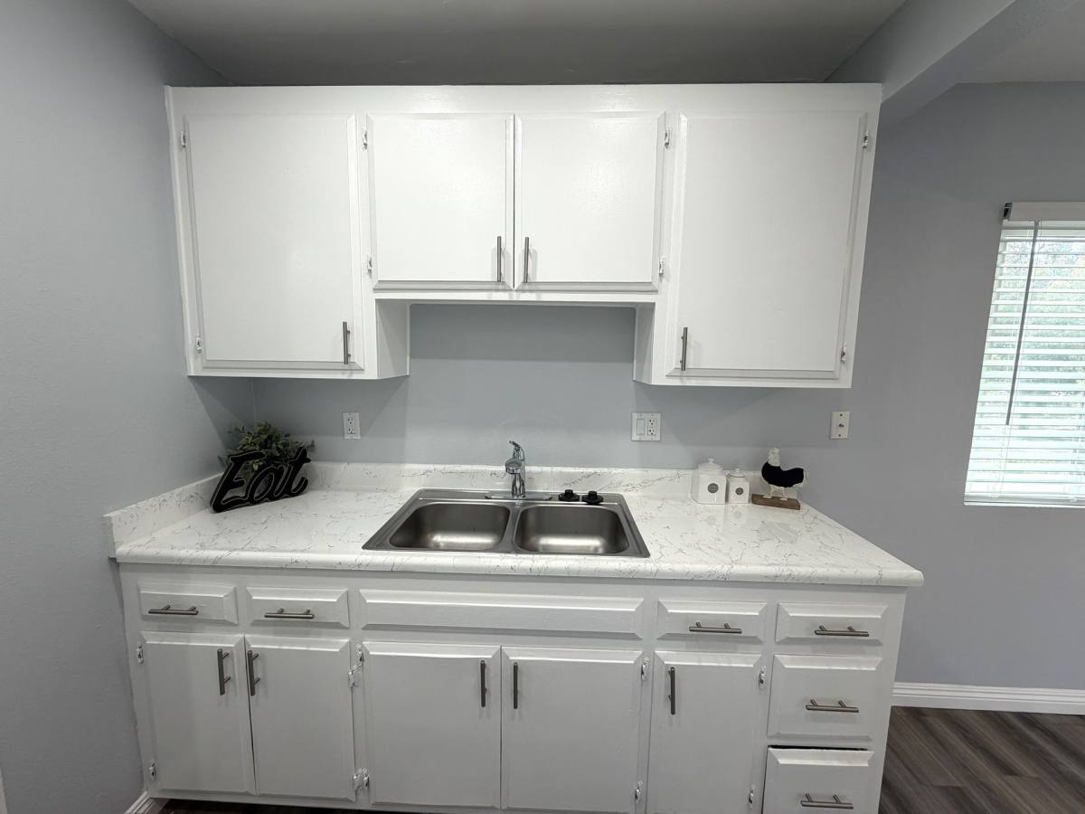 Apartment for rent at 535 - 545 Greenbrier Dr, Oceanside, CA 92054