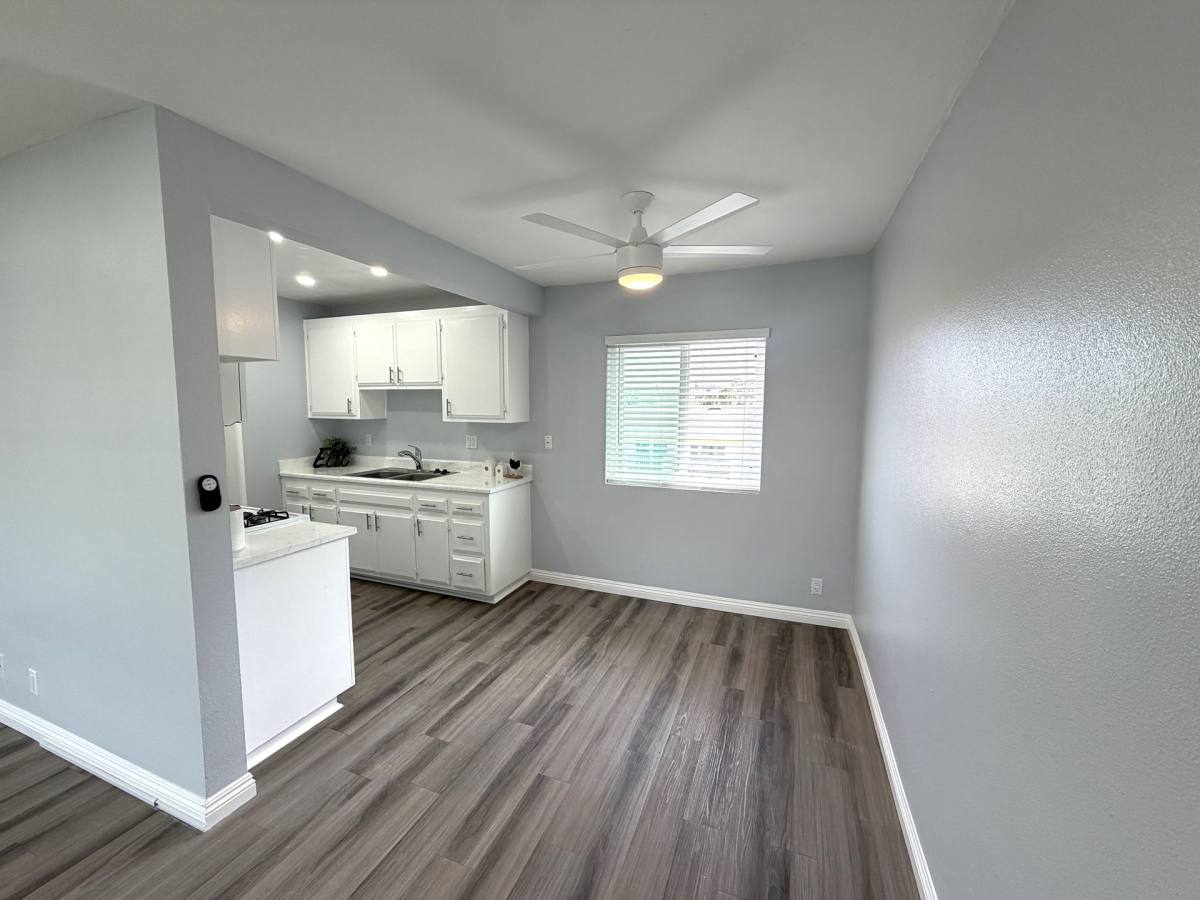 Apartment for rent at 535 - 545 Greenbrier Dr, Oceanside, CA 92054