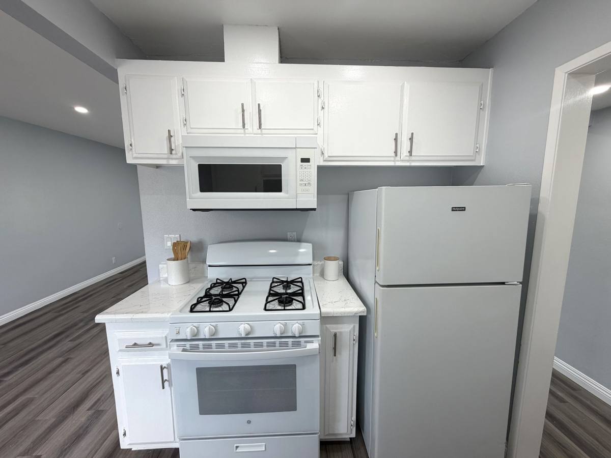 Apartment for rent at 535 - 545 Greenbrier Dr, Oceanside, CA 92054