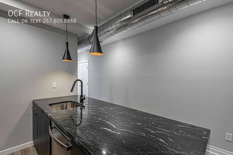 Condo for rent at 526 Brown St, Philadelphia, PA 19123