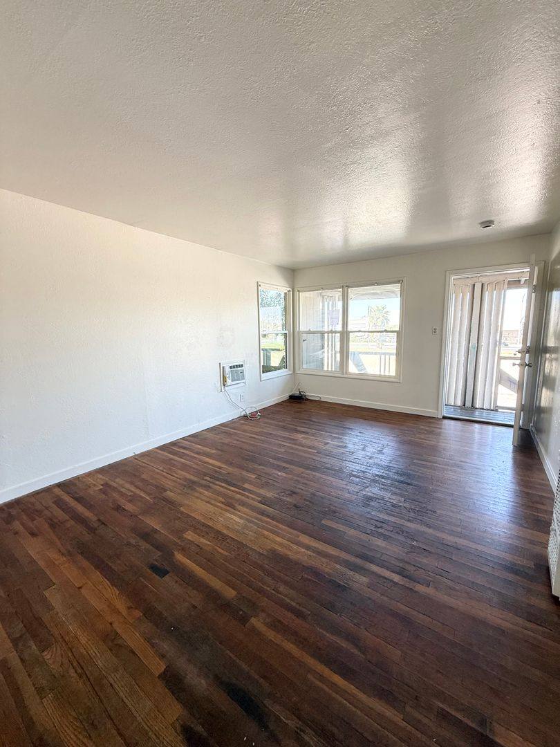 Apartment for rent at 1940 Hunter Ave, Fresno, CA 93703
