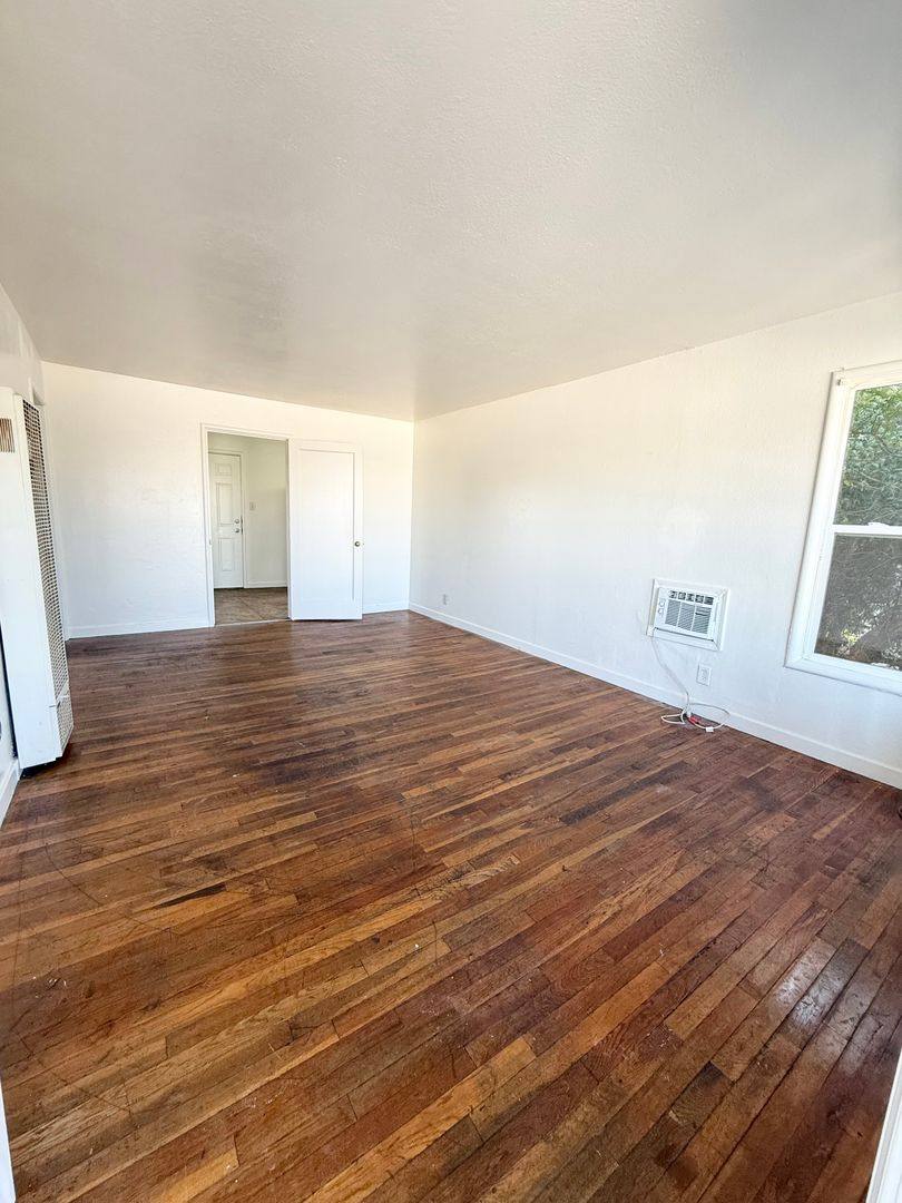 Apartment for rent at 1940 Hunter Ave, Fresno, CA 93703