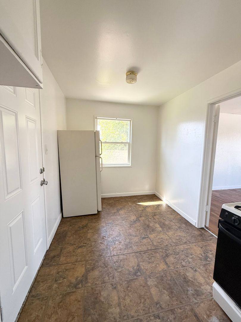 Apartment for rent at 1940 Hunter Ave, Fresno, CA 93703
