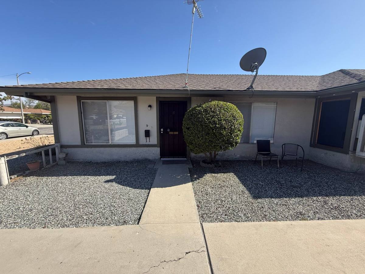 Apartment for rent at 471 S Simpson Ave, Hemet, CA 92543