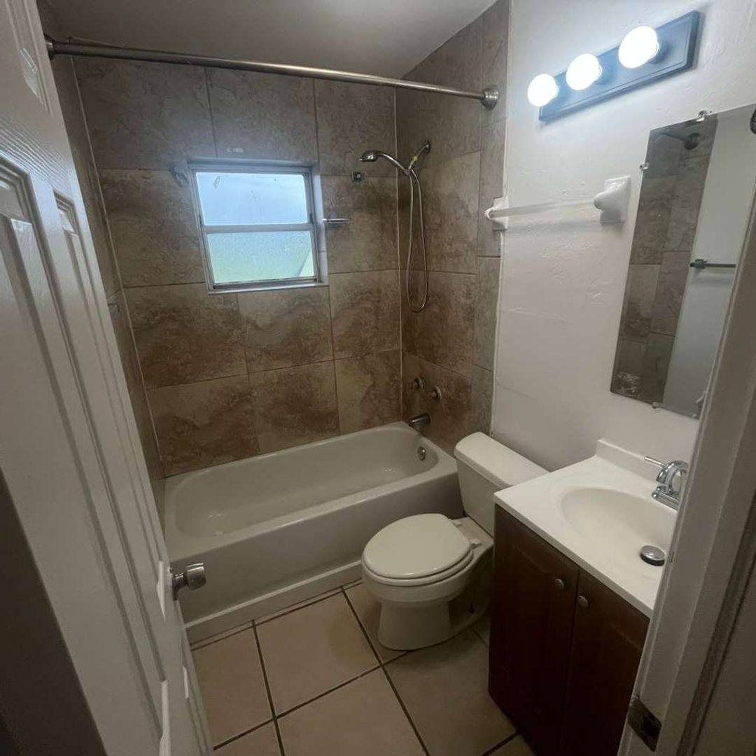 House for rent at 1427 Markland Ave, Fort Myers, FL 33916