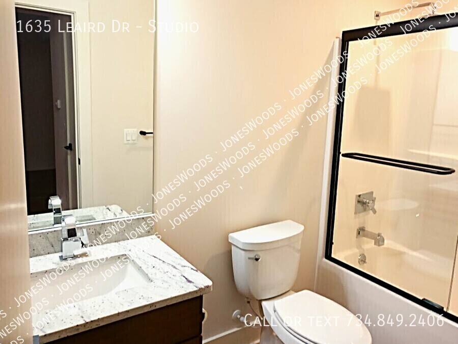 Apartment for rent at 1635 Leaird Dr, Ann Arbor, MI 48105