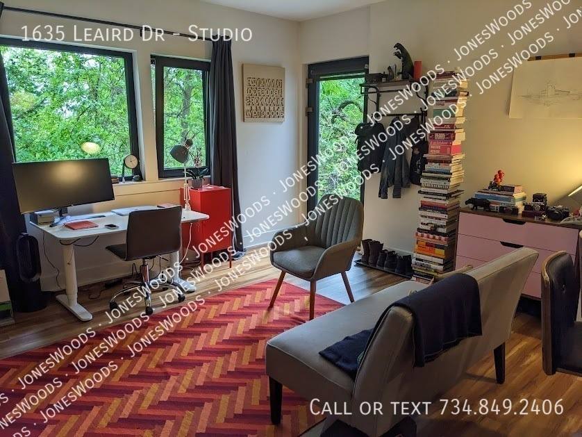 Apartment for rent at 1635 Leaird Dr, Ann Arbor, MI 48105
