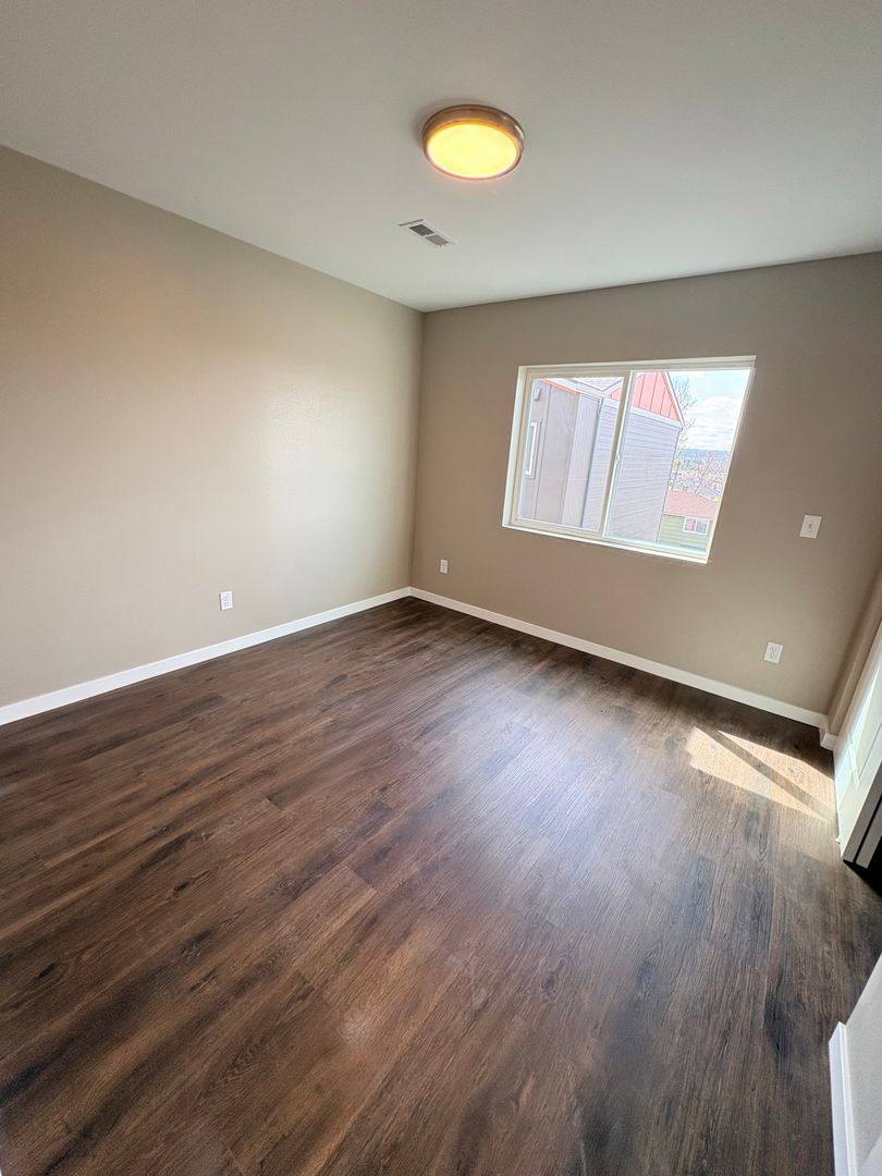 Townhouse for rent at 3134 N Stuart St, Spokane, WA 99207
