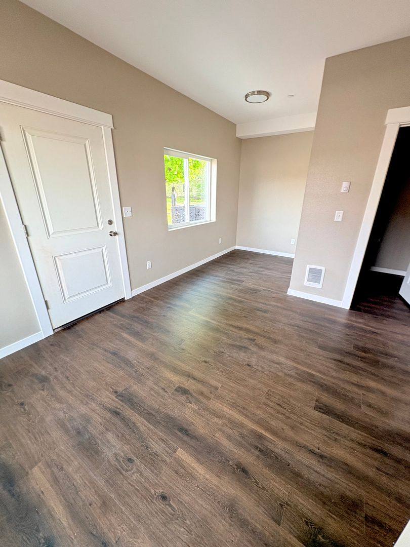 Townhouse for rent at 3134 N Stuart St, Spokane, WA 99207