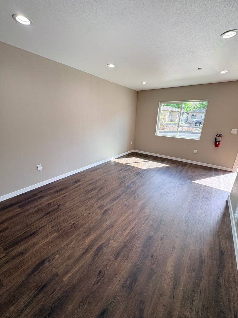 Townhouse for rent at 3134 N Stuart St, Spokane, WA 99207