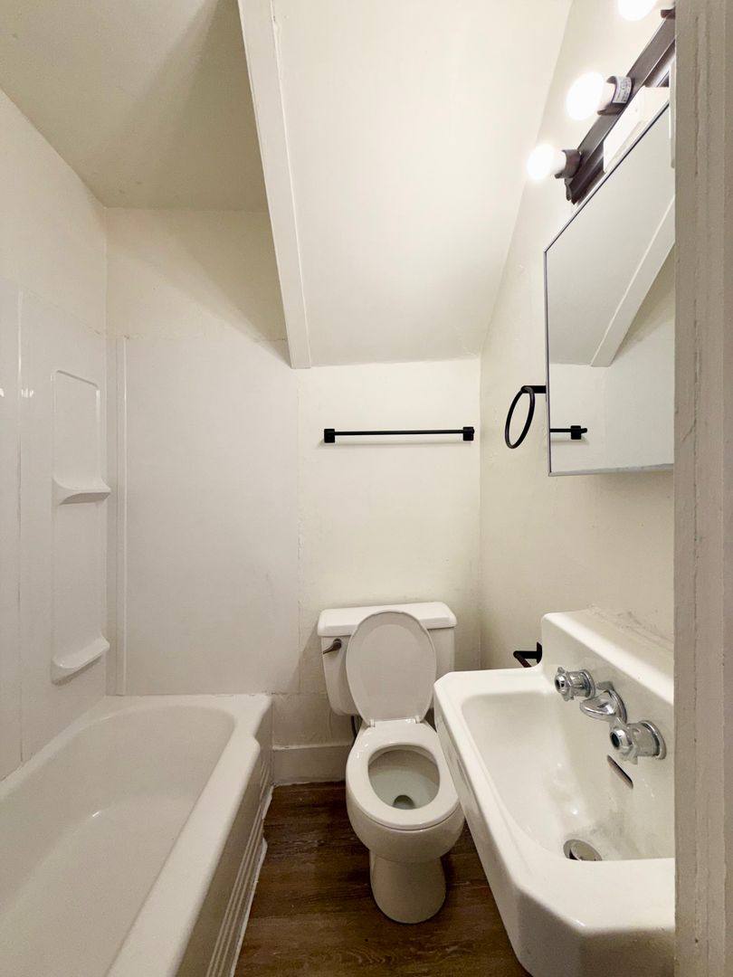 Apartment for rent at 18 N Pine St #1, York, PA 17401