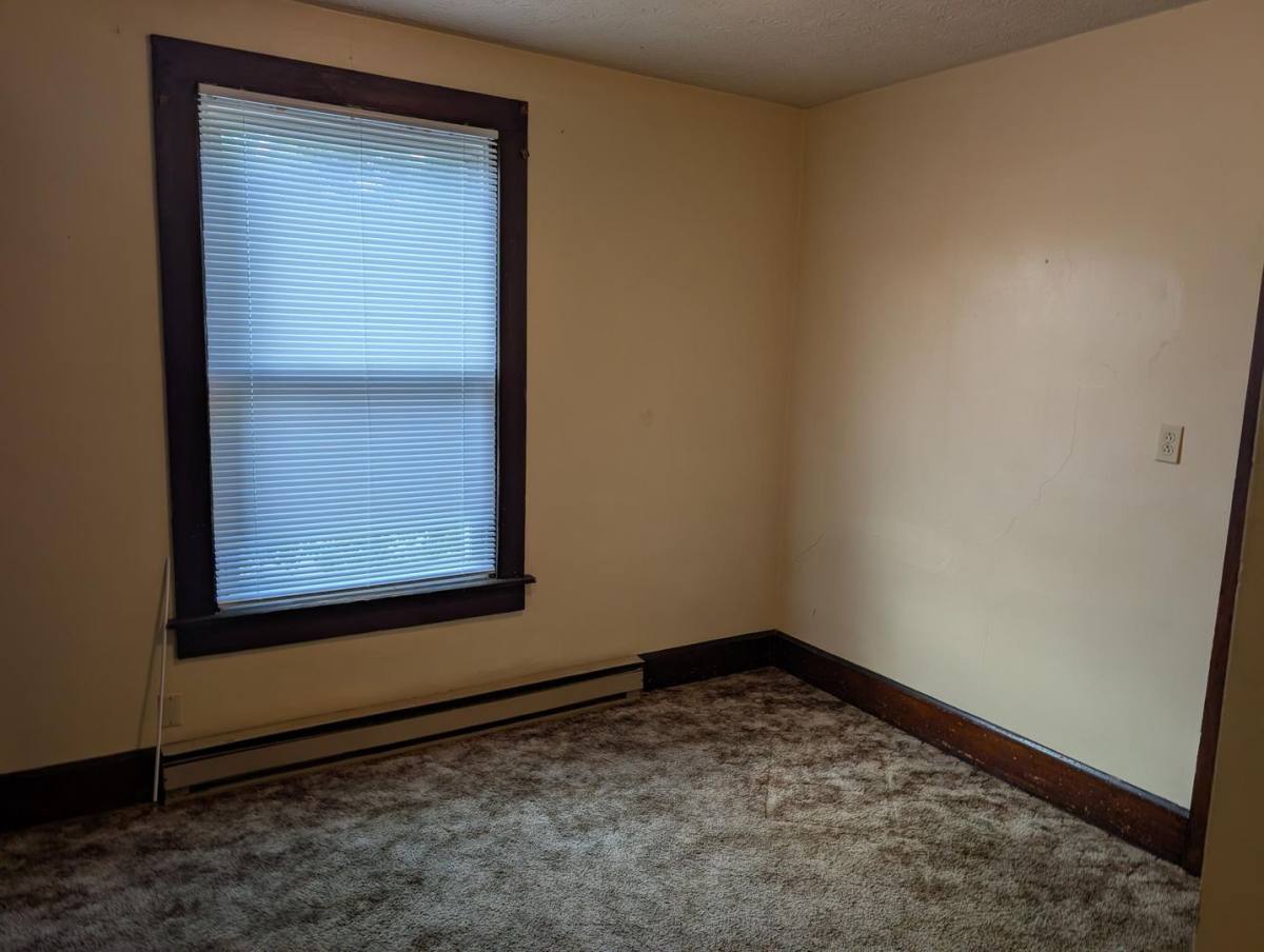 Apartment for rent at 44 W Front St, Logan, OH 43138