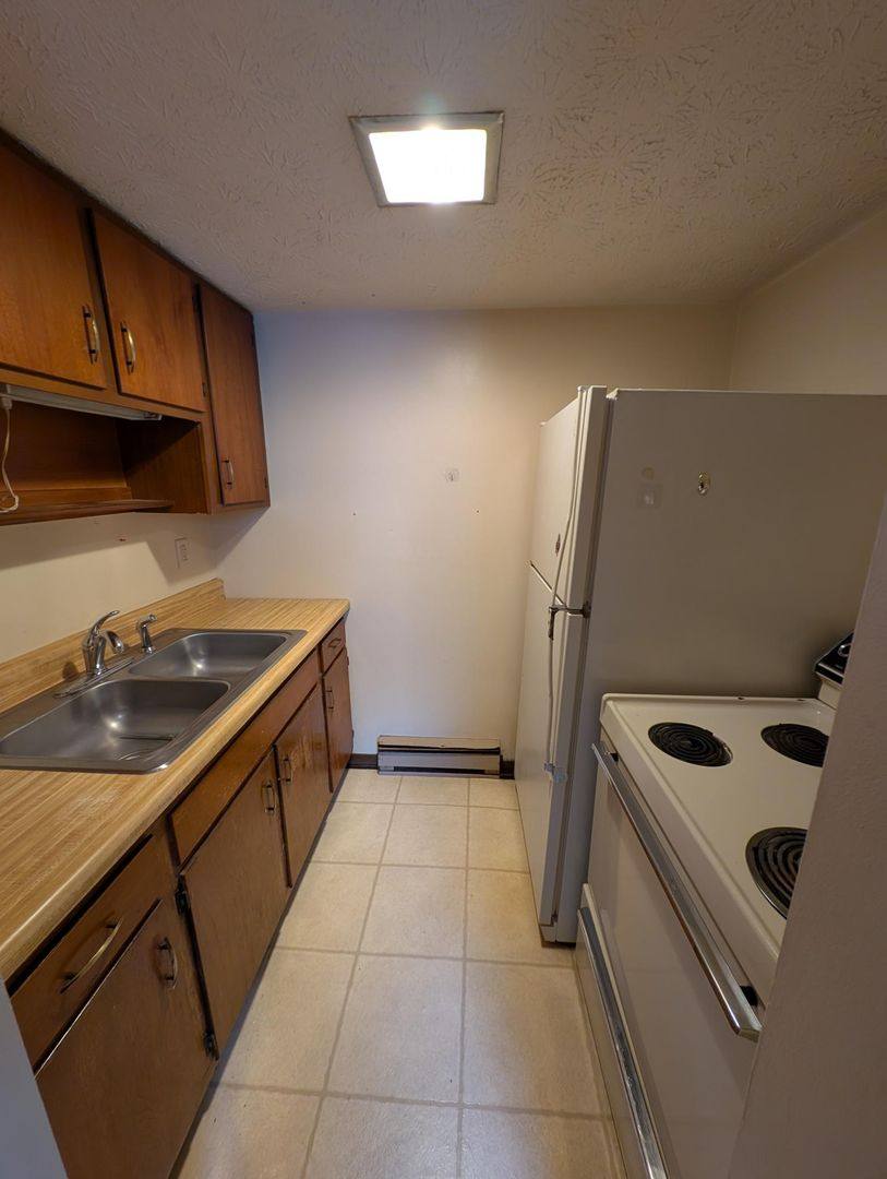 Apartment for rent at 44 W Front St, Logan, OH 43138