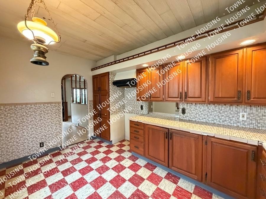 House for rent at 784 15th St, Niagara Falls, NY 14301