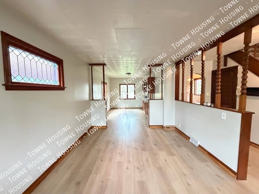 House for rent at 784 15th St, Niagara Falls, NY 14301