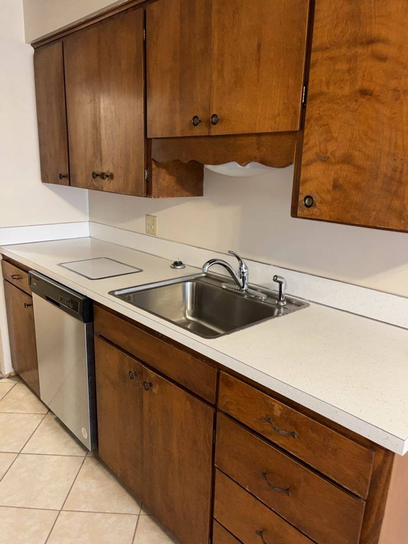 Apartment for rent at 2100 Eldridge Ave, Bellingham, WA 98225