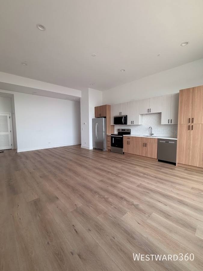 Apartment for rent at 1320 S Ashland Ave #401, Chicago, IL 60608