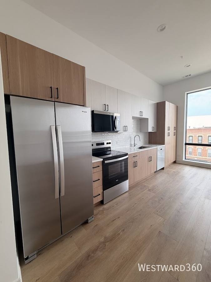 Apartment for rent at 1320 S Ashland Ave #401, Chicago, IL 60608