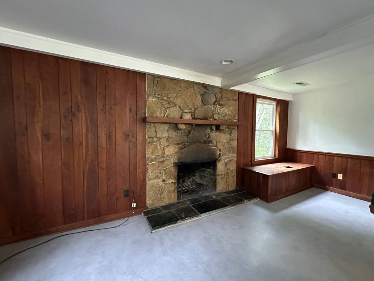 House for rent at 1127 Round Hill Dr, Charlottesville, VA 22901