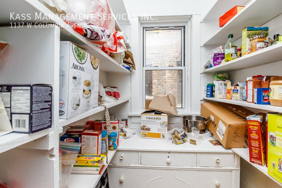 Apartment for rent at 1137 W Columbia Ave #2, Chicago, IL 60626