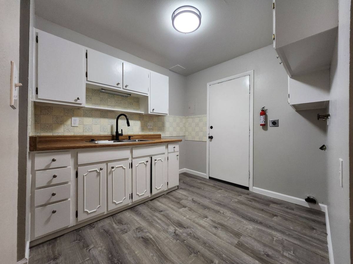 House for rent at 215 1 2 Ramona Ave, Colorado Springs, CO 80906