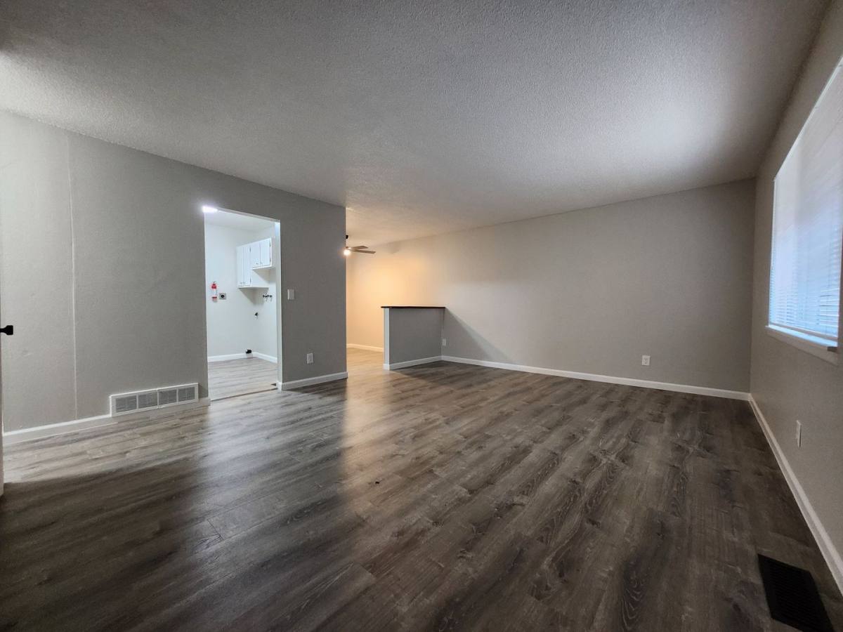 House for rent at 215 1 2 Ramona Ave, Colorado Springs, CO 80906