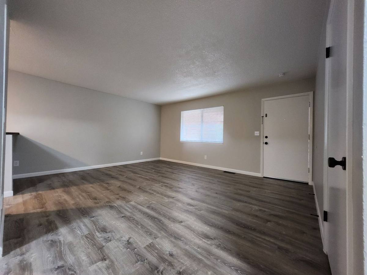 House for rent at 215 1 2 Ramona Ave, Colorado Springs, CO 80906