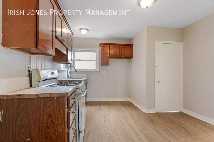 Apartment for rent at 62 Germain St, Buffalo, NY 14207
