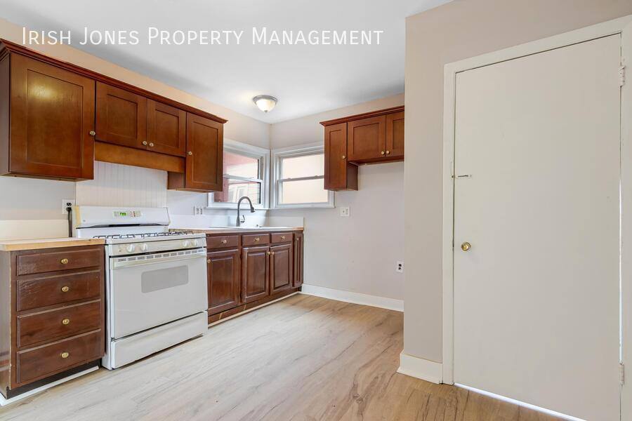 Apartment for rent at 62 Germain St, Buffalo, NY 14207