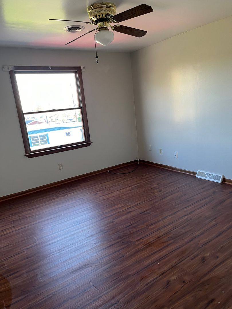 Apartment for rent at 921 Russellton Rd, Cheswick, PA 15024