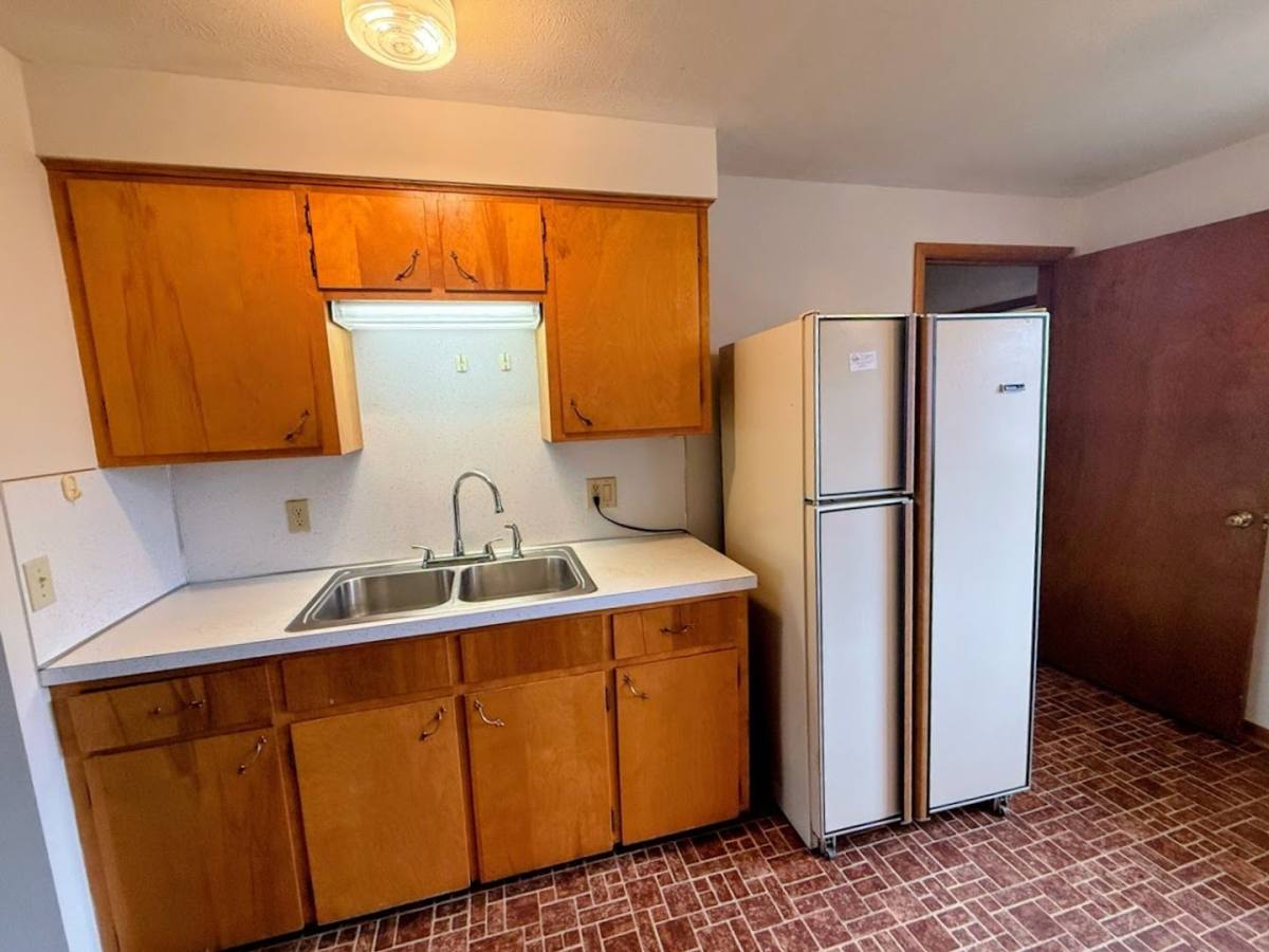 Apartment for rent at 245 Kennedy St, Louisville, OH 44641