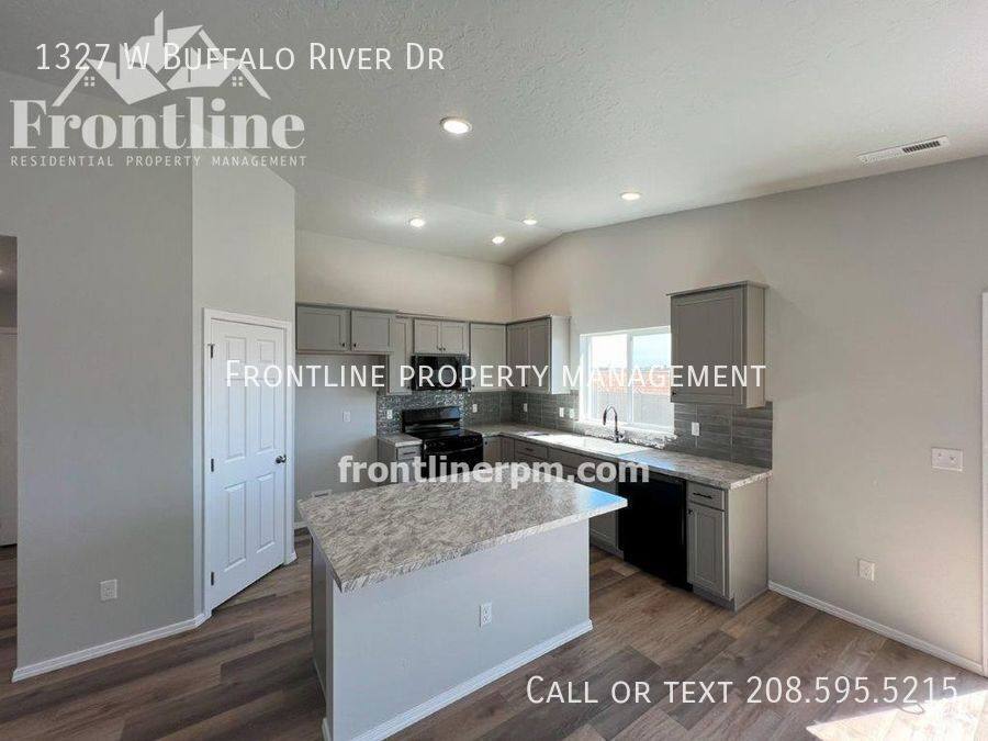House for rent at 1327 W Buffalo River Dr, Meridian, ID 83642