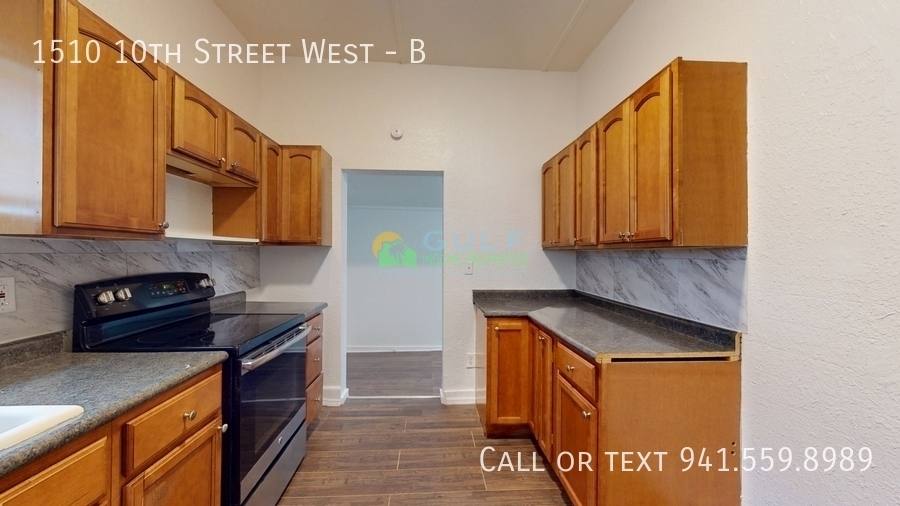 Apartment for rent at 1510 10th St W #B, Bradenton, FL 34205