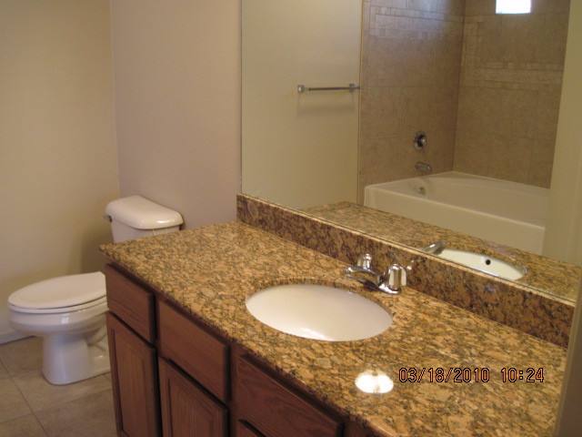 Apartment for rent at 501 N Roadrunner Parkway, Las Cruces, NM 88011