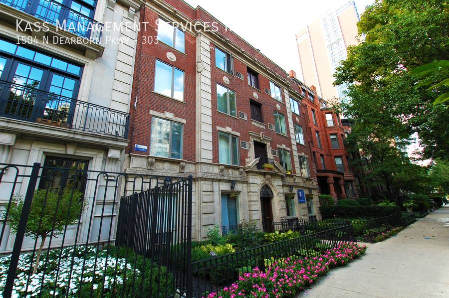 Apartment for rent at 1504 N Dearborn Parkway #303, Chicago, IL 60610
