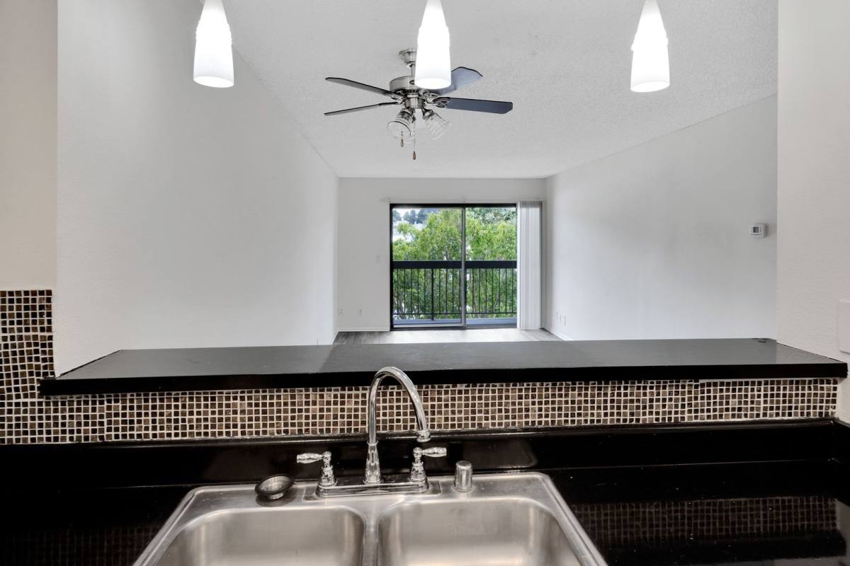 Apartment for rent at 1255 N Orange Dr, Los Angeles, CA 90038