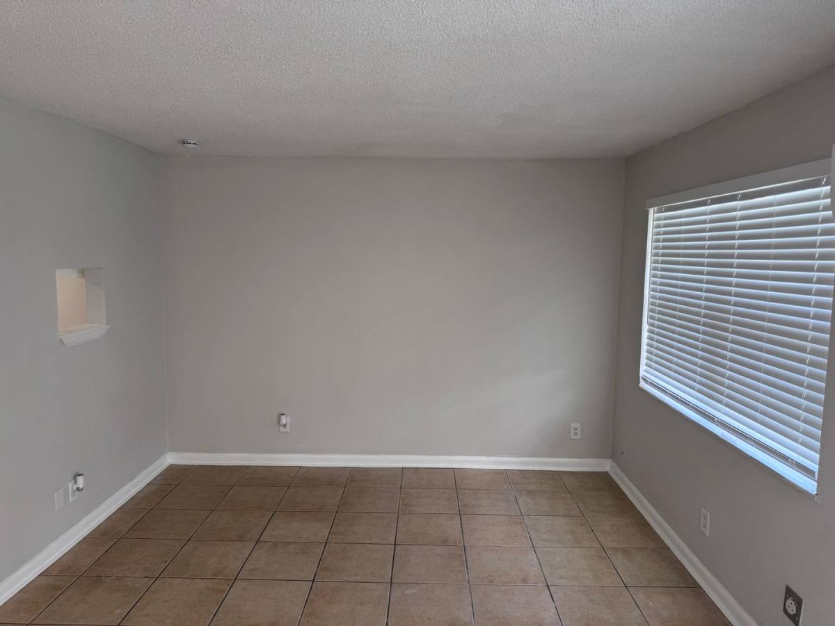 Apartment for rent at 1885 40 Ave, Vero Beach, FL 32960