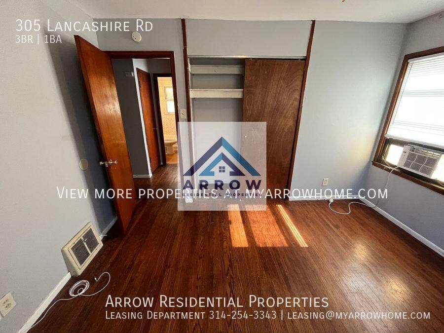 House for rent at 305 Lancashire Rd, Saint Louis, MO 63137
