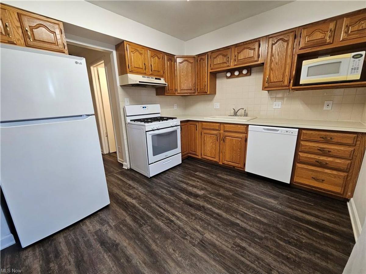 Townhouse for rent at 473 Deidrick Rd, Kent, OH 44240