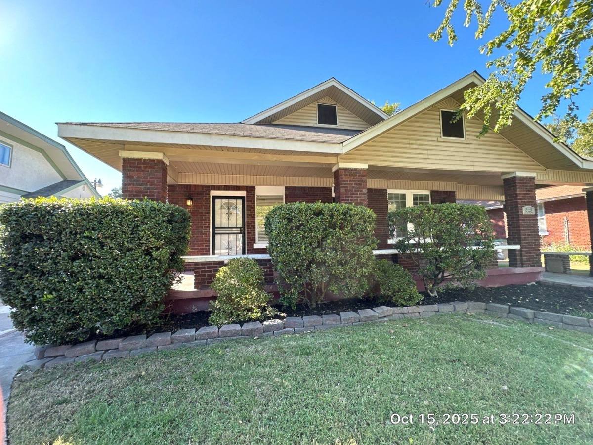 Townhouse for rent at 443 N Avalon St, Memphis, TN 38112