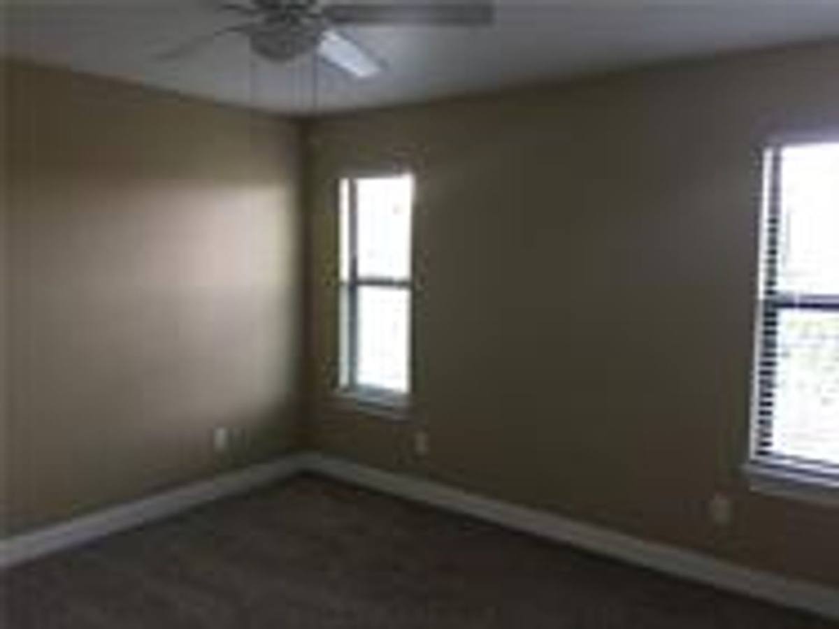 Apartment for rent at 146 Meanu Kea Lane, Bastrop, TX 78602