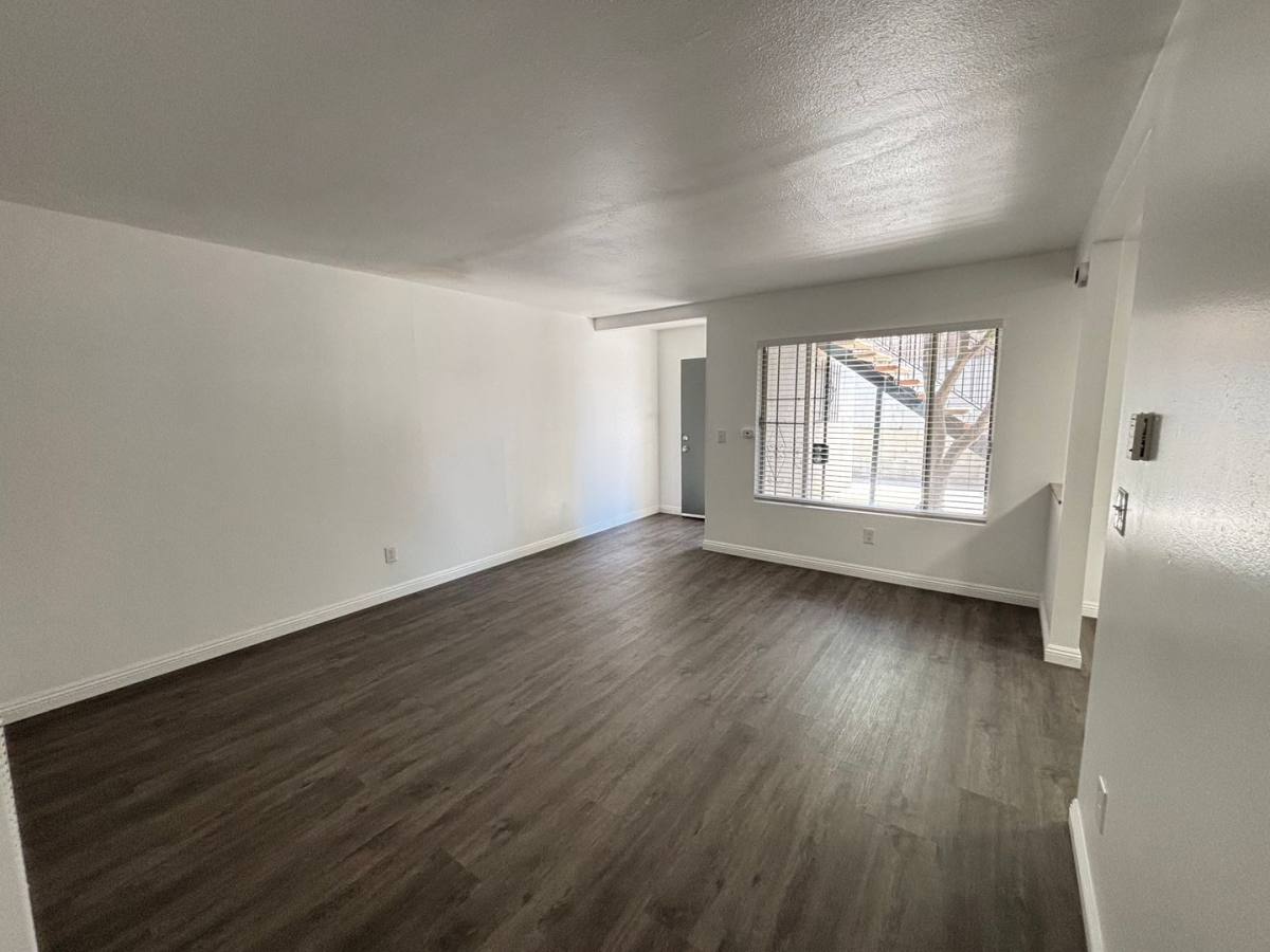 Apartment for rent at 1024 Cedar Ave, Long Beach, CA 90813