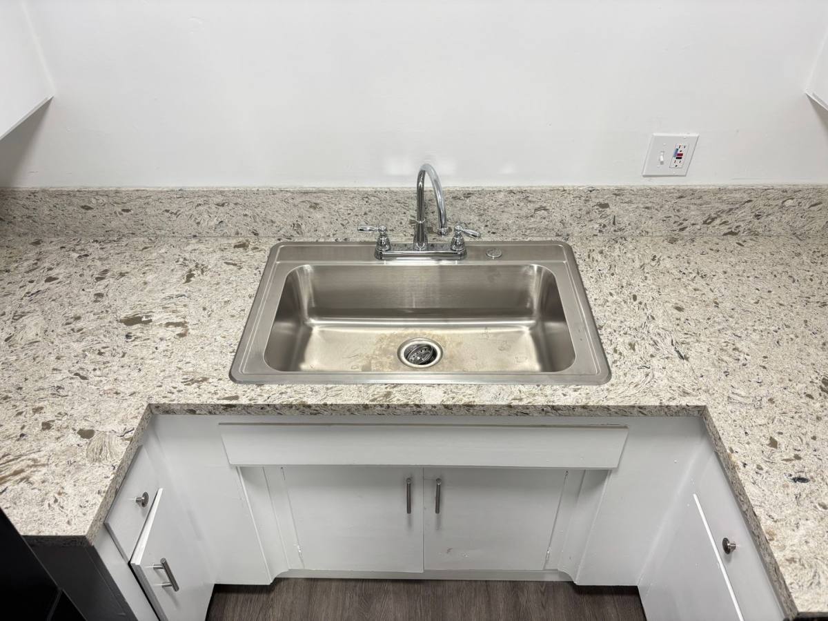 Apartment for rent at 1024 Cedar Ave, Long Beach, CA 90813