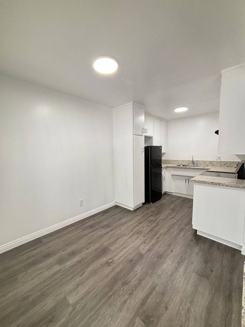 Apartment for rent at 1024 Cedar Ave, Long Beach, CA 90813