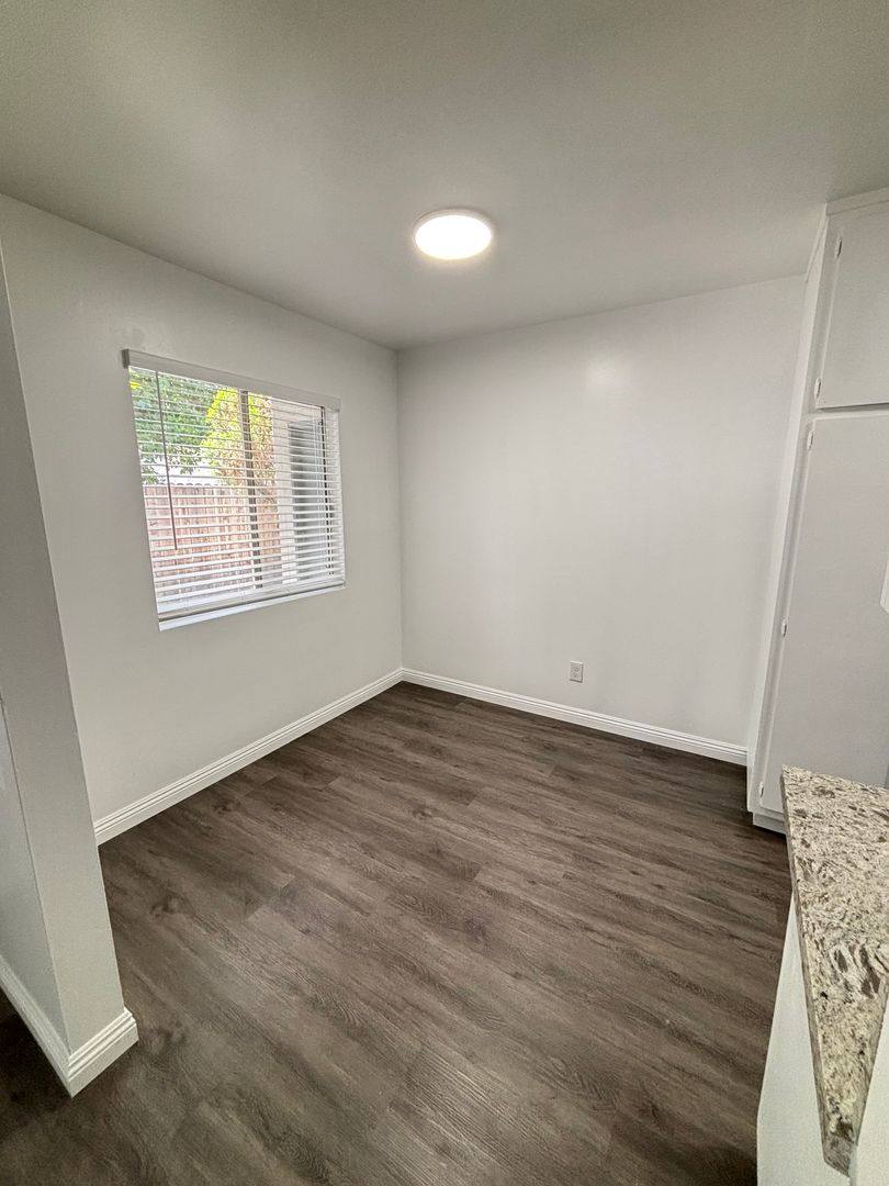 Apartment for rent at 1024 Cedar Ave, Long Beach, CA 90813